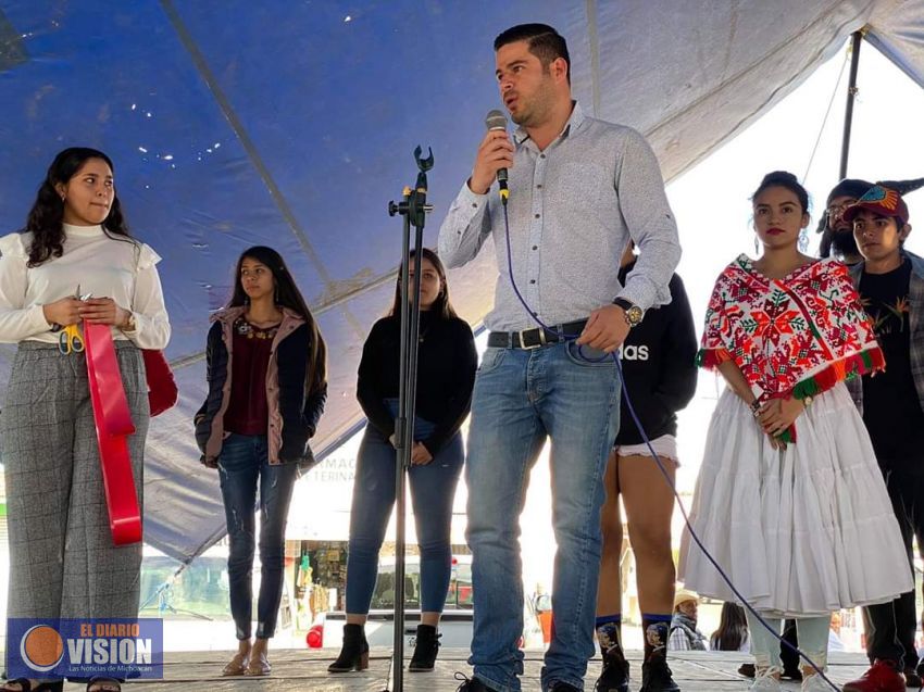Adán Sánchez López, inauguró el Primer Encuentro de Jóvenes Emprendedores