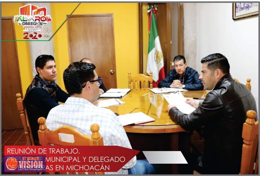 Adán Sánchez López, se reunió con el delegado de Banobras en Michoacán