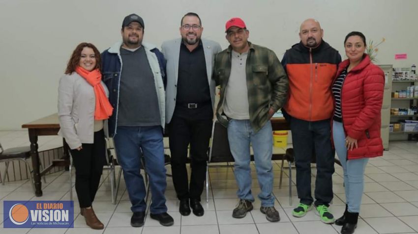 Humberto González entrega apoyos a productores de la región de Puruándiro