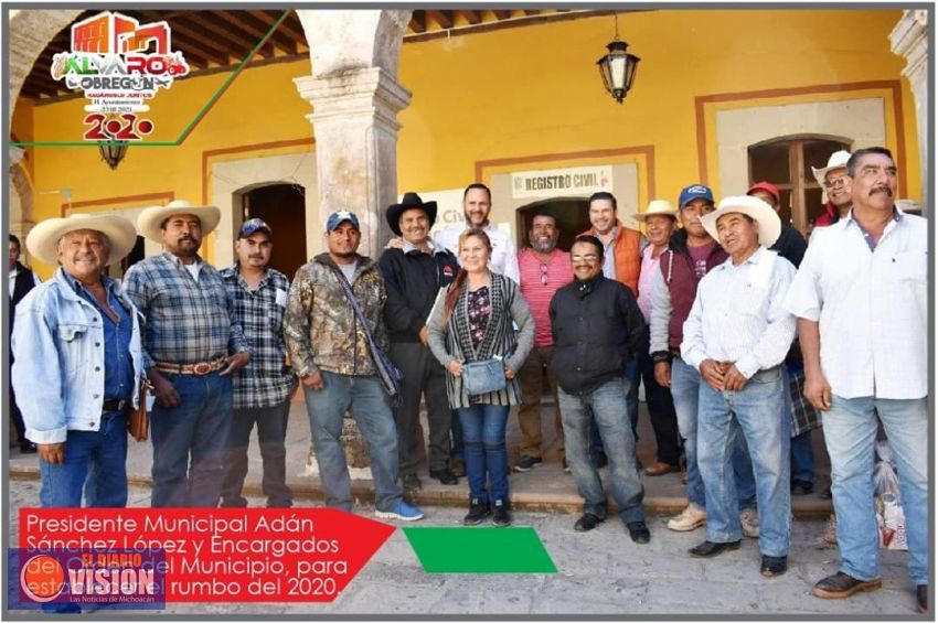 Adán Sánchez López, se reunió con el Jefe Regional de Puruándiro, encargados del orden y jefes 
