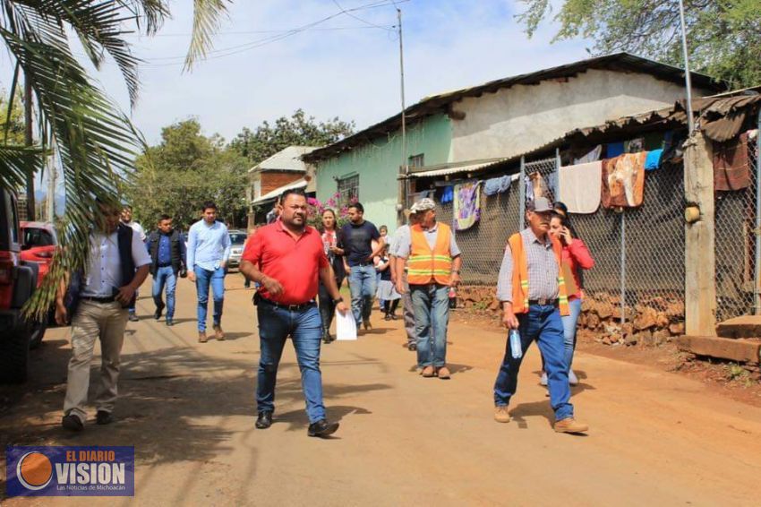 José Rodríguez Baca, inauguró la red de drenaje en la Colonia Revolución