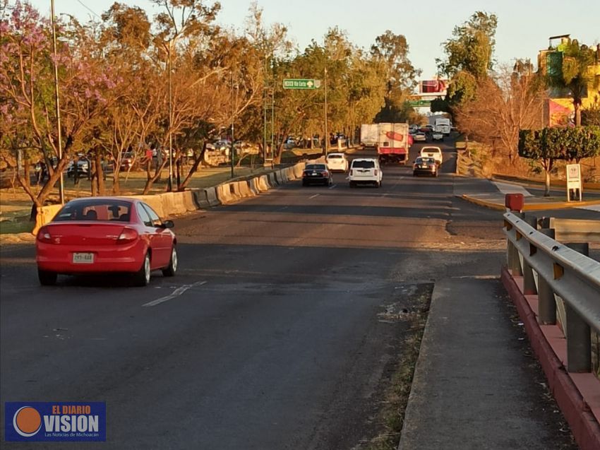 Concluye SCOP reparación de hundimiento en Periférico de Morelia; libera la circulación vehicular