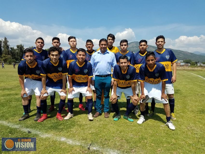 Paco Cedillo realiza intensa gira de trabajo por Uruapan en apoyo al deporte 