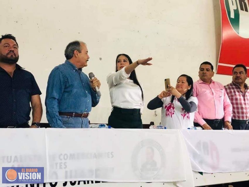 Asume Adriana Zarco la dirigencia municipal del PRI en Uruapan