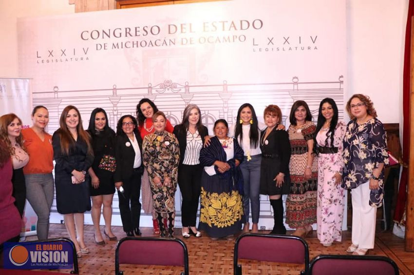Logra ha lugar iniciativa de Araceli Saucedo para que órganos autónomos puedan presentar iniciativa