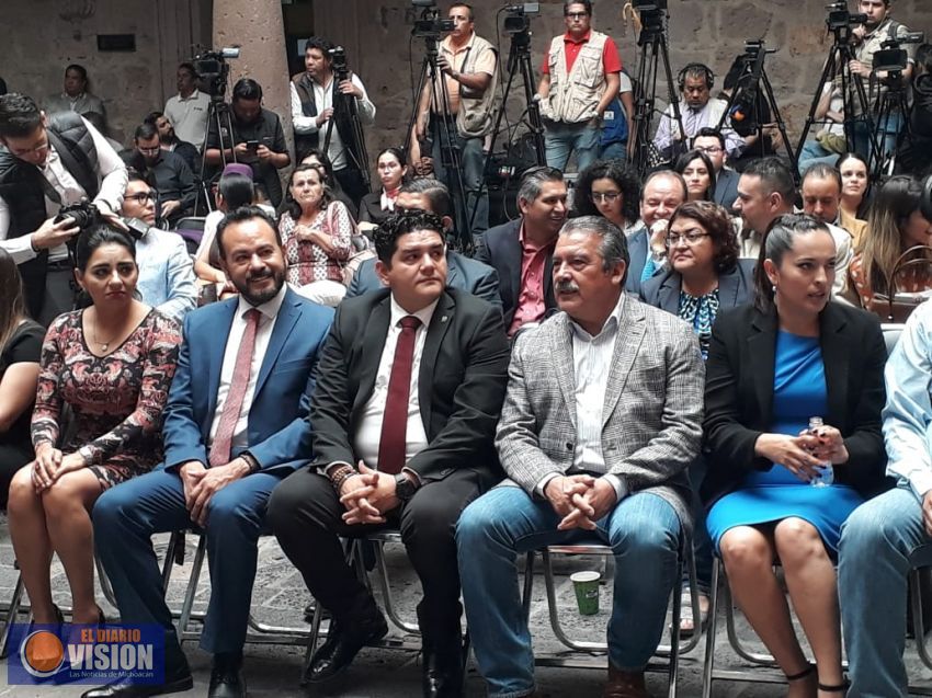 Estamos comprometidos con las luchas históricas de la mujeres: Raúl Morón Orozco