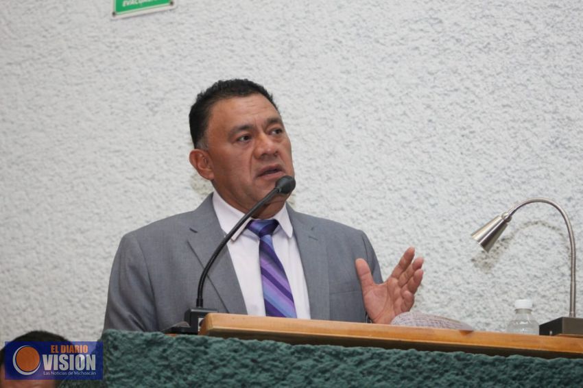 Voto Electrónico, necesario en Michoacán: Fermín Bernabé