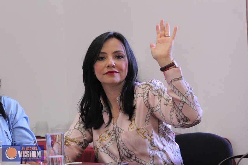 Necesitamos verdaderas condiciones de igualdad: Adriana Hernández