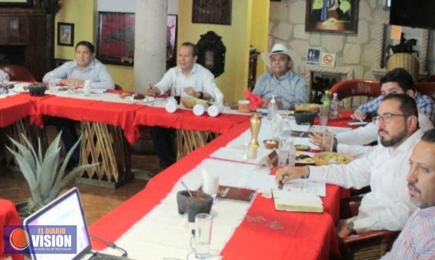 Paco Cedillo se reúne con el tituar de Sedrua