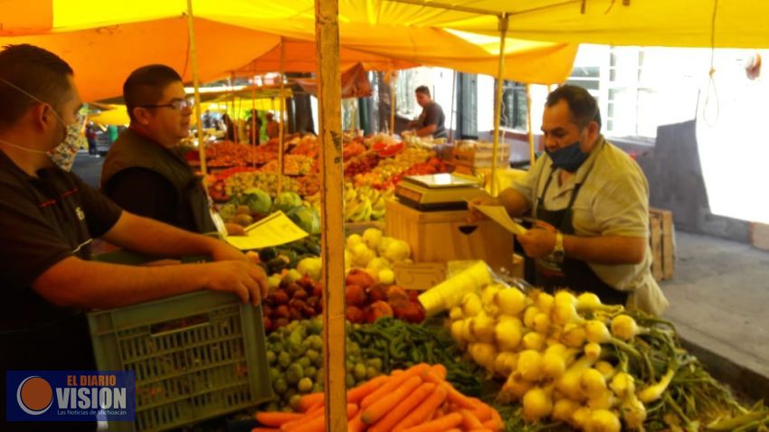 Gobierno de Morelia instruye medidas preventivas en mercados y tianguis