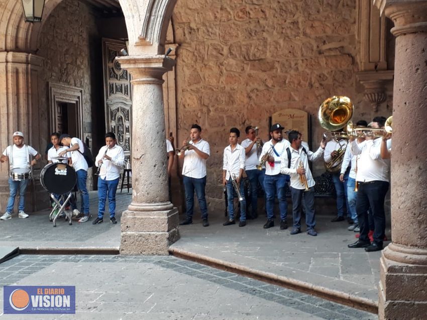 Gobierno de Morelia, compromete apoyos para los trabajadores de la música 