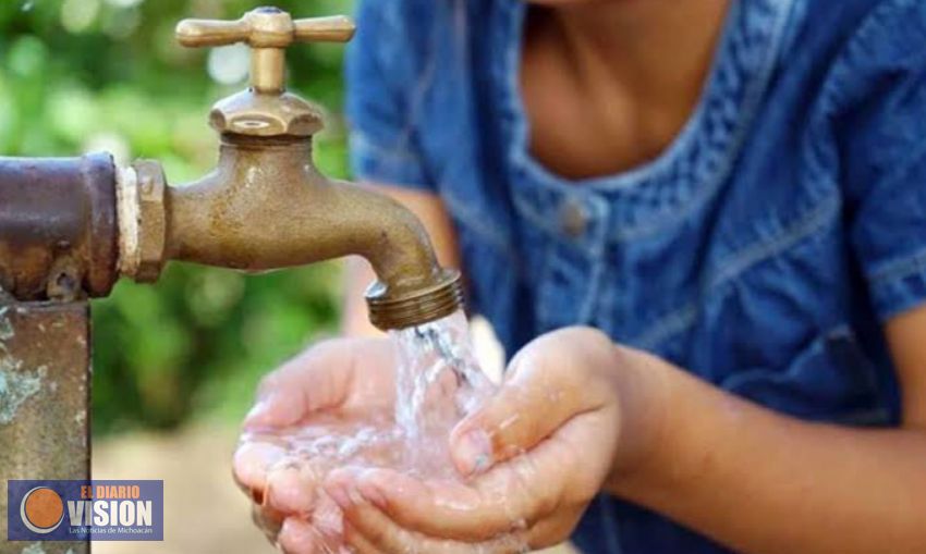 El acceso al agua en cantidad suficiente y de calidad, juega un papel central en la pandemia 