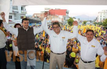 Multitudinario cierre de campaña de Juan Manzo