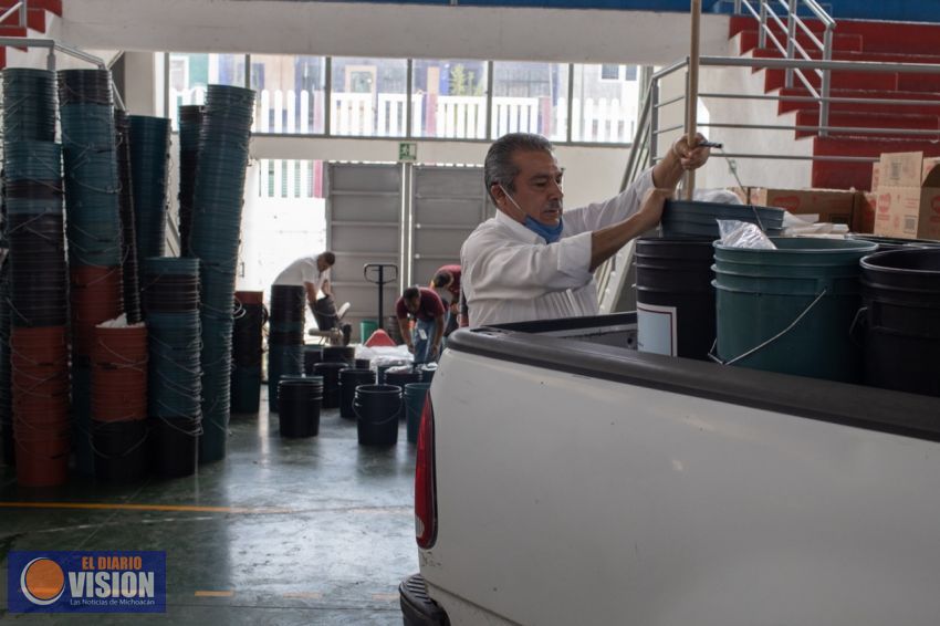 Pone en marcha Raúl Morón entrega de kits de limpieza en 40 colonias vulnerables
