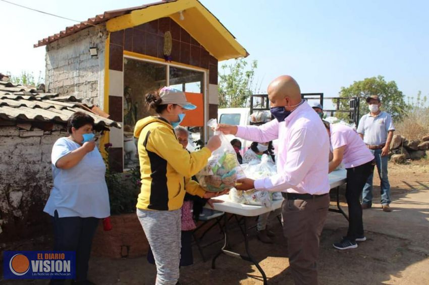 Pone en marcha, Lupe Coria, programa emergente alimentario en Villa Morelos 