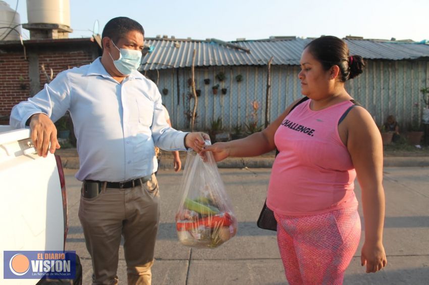 Suman 20 mil los apoyos alimenticios entregados por el diputado Paco Cedillo en Uruapan