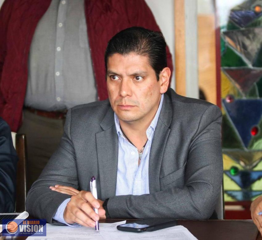 Con iniciativa, Ernesto Núñez busca frenar abusos en incumplimiento de contratos