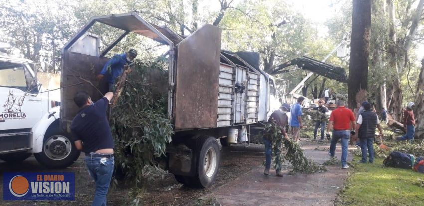 Gobierno de Morelia continua acciones de limpieza por  tormenta del pasado martes