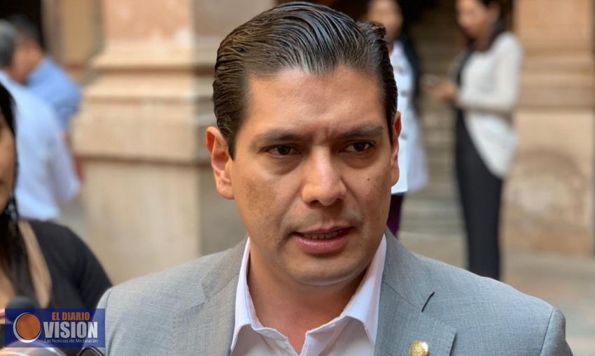 Llama Ernesto Núñez al manejo responsable de basura para evitar inundaciones
