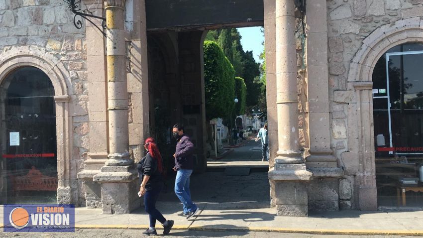 Por medidas sanitarias, restringirán entrada de personas a panteones durante el Día del Padre