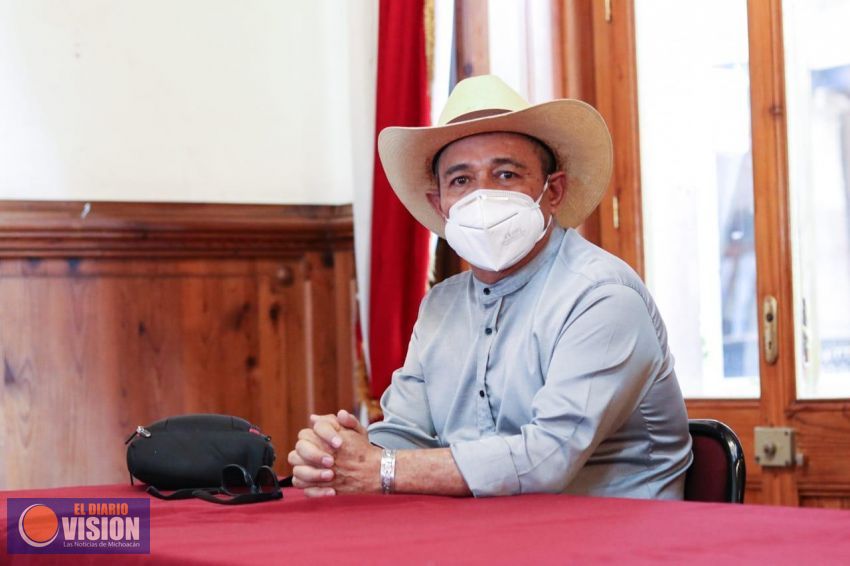El diputado Salvador Arvizu no descarta estar contagiado por Covid-19