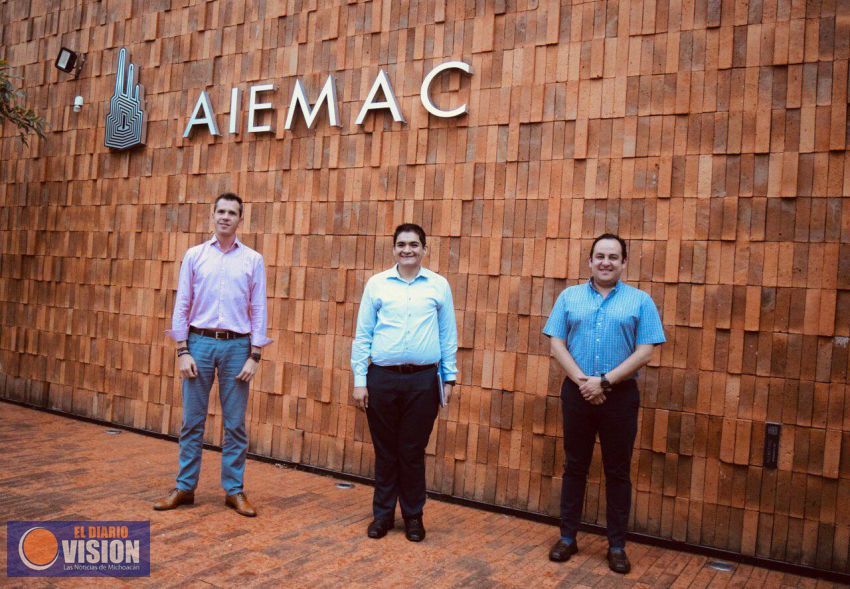 Arturo Hernández sostiene reunión  con empresarios michoacanos y nacionales industriales