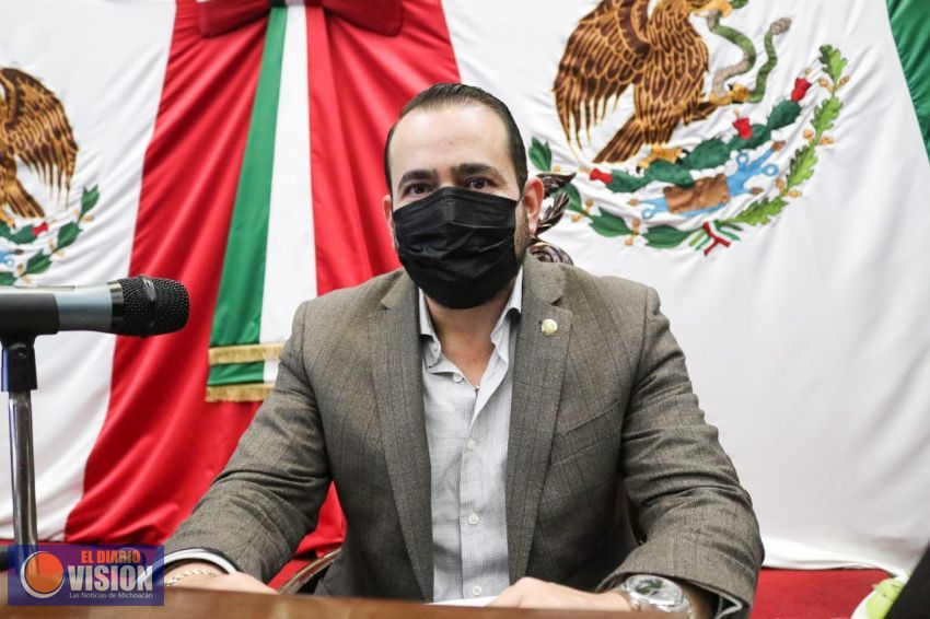 A prisión, custodios y servidores públicos que sean parte de contrabando en cárceles propone HGV