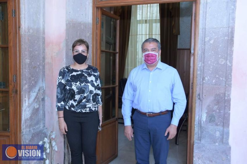 Raúl Morón, se reúne, con la titular de la SSM, Diana Carpio Ríos, para reforzar las medidas 