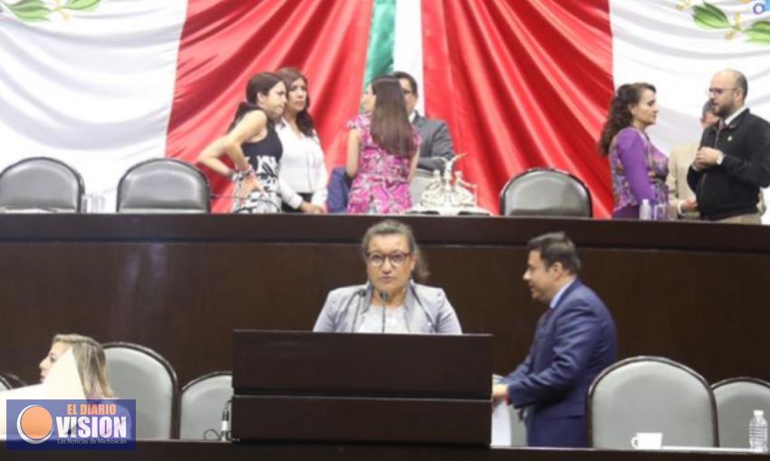 Diputada María Chávez invita a la ciudadanía a denunciar irregularidades en programas federales
