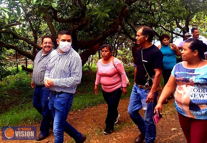 Mejorar las condiciones de espacios deportivos, una de mis prioridades: Paco Cedillo