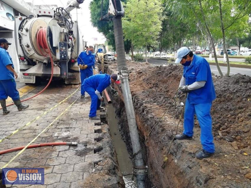 OOAPAS, atiende, reportes en vialidades de Morelia 