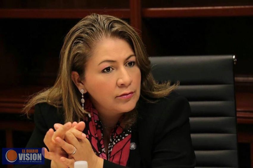 Urgente frenar gasto en cambios de imagen en cada cambio de gobierno: Cristina Portillo.