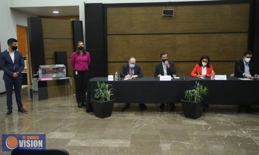 INE selecciona a encuestadoras para elección de nueva dirigencia de Morena