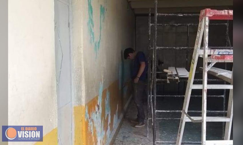 En Zacapu, rehabilitan las aulas de la Escuela Primaria Urbana Federal 