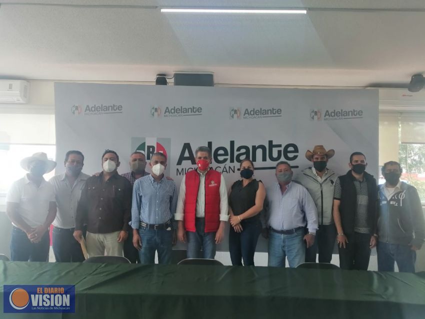 Respaldan ex presidentes municipales proyecto priísta 