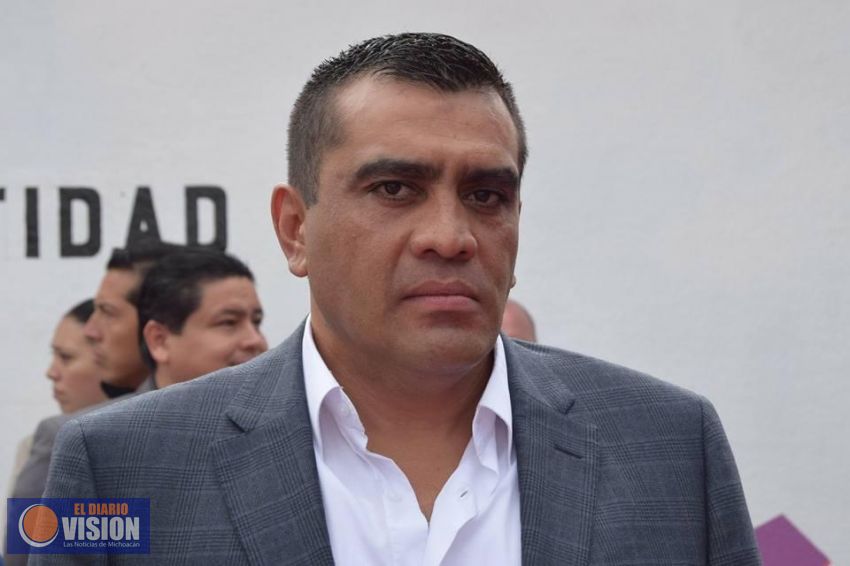Por caso Ayotzinapa, se entrega Carlos Gómez Arrieta a la FGR 