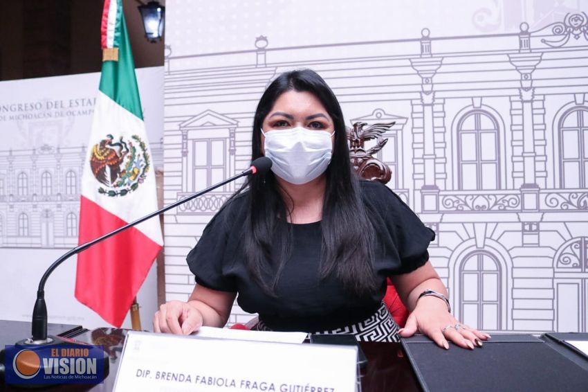 Presentan ante el pleno informe de actividades del segundo año legislativo
