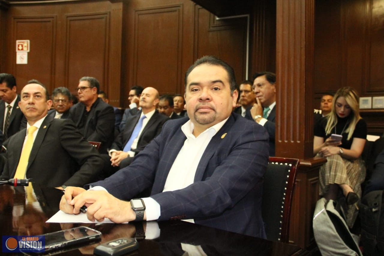 Comisiones deben dejar de escatimar el derecho de la mujer a decidir sobre su cuerpo: Tony Martínez