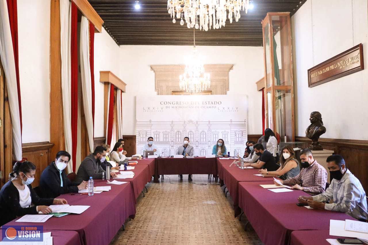Vamos a generar una estrategia clara con los secretarios técnicos para agilizar labor legislativa