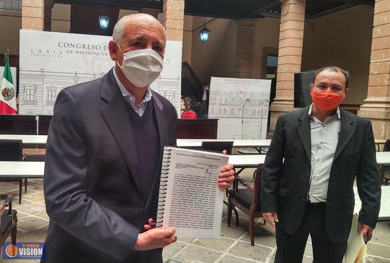 Presentan iniciativa  ante el Congreso de Michoacán para Revocación de Mandato