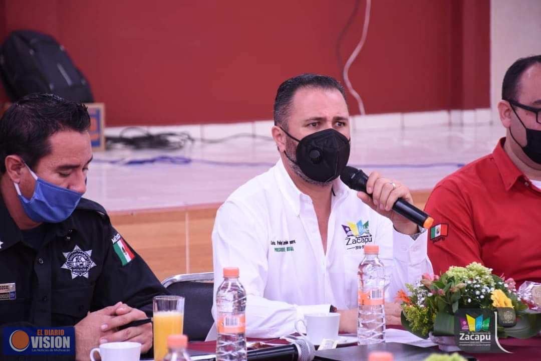 Luis Felipe León Balbanera, se reúne con empresarios locales 