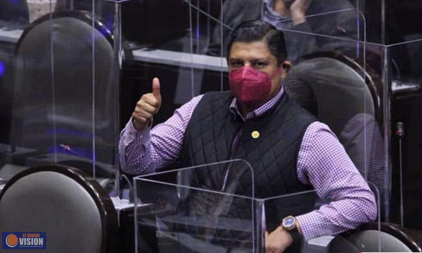 Importante reconocer a las personas con discapacidades visuales: Nacho Campos 