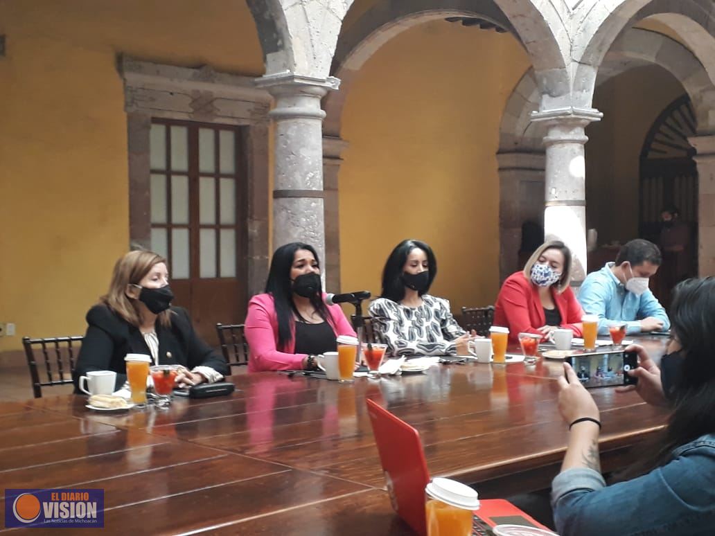 La Diputada Wilma Zavala, denuncia ser víctima de violencia digital 