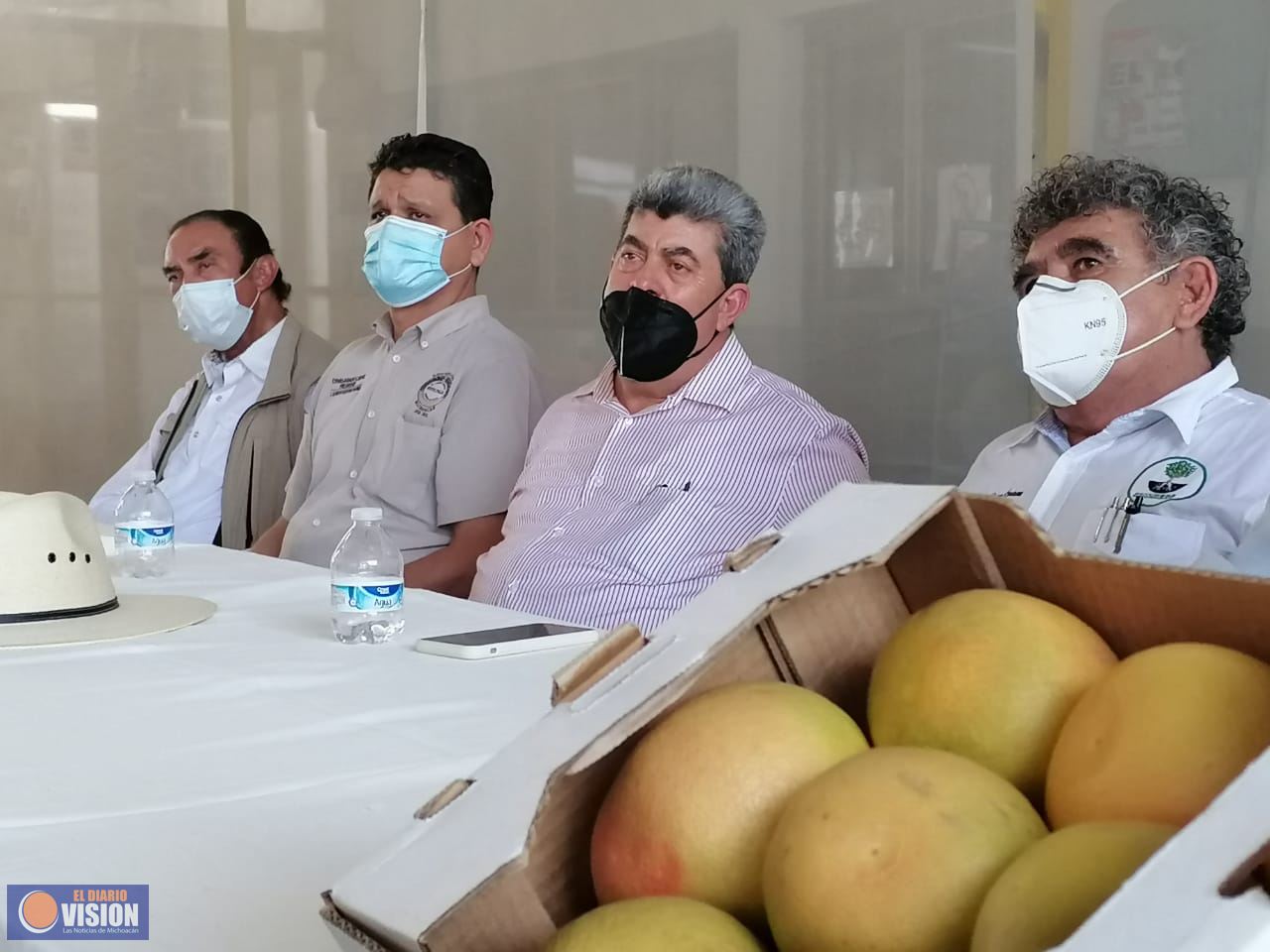 Gobierno nos dejó solos en sanidad: mangueros