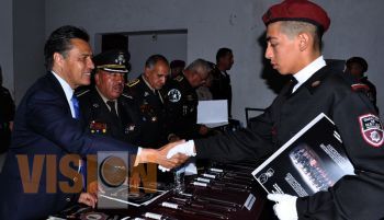 Con disciplina y valores, se logra una mejor sociedad: AG  