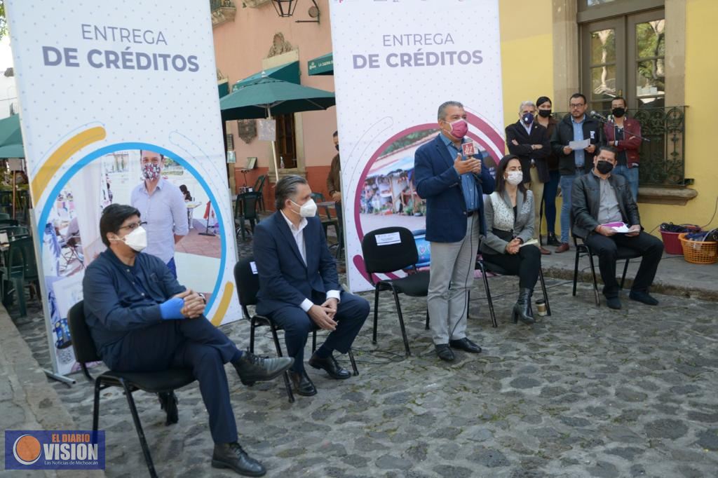 Para estimular la reactivación económica en Morelia, entrega Raúl Morón nuevo paquete de créditos 