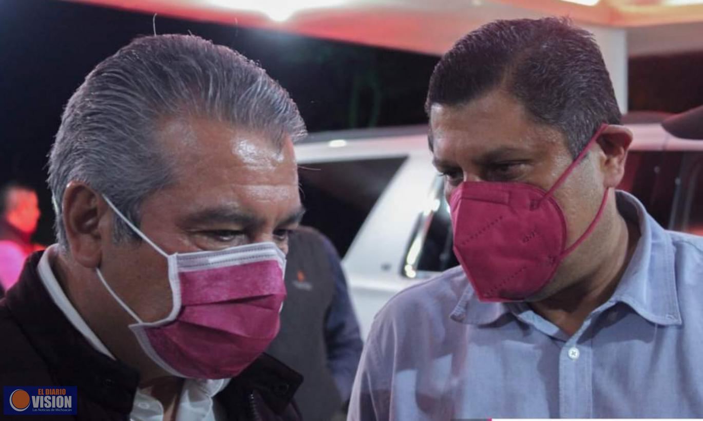 Nacho Campos, refrenda su adhesión al movimiento R21 de Uruapan 