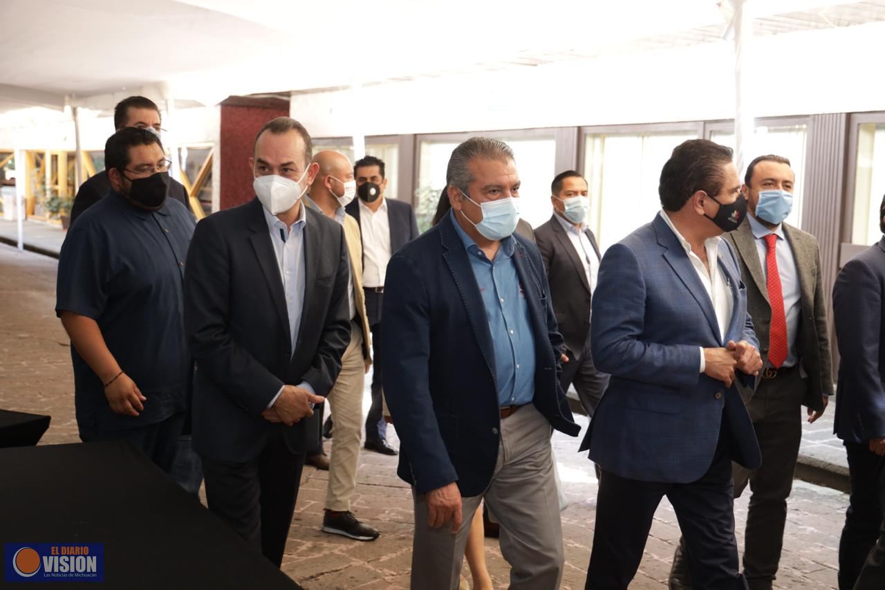 Acudió Raúl Morón Orozco al lanzamiento de la Plataforma 