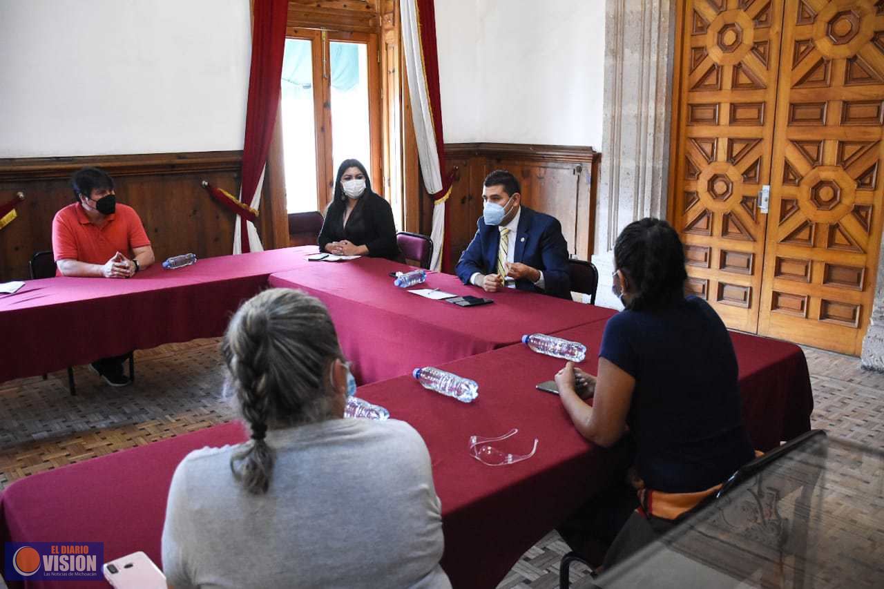 Sostiene reunión el presidente del Congreso del Estado con integrantes del SUTASPJEM