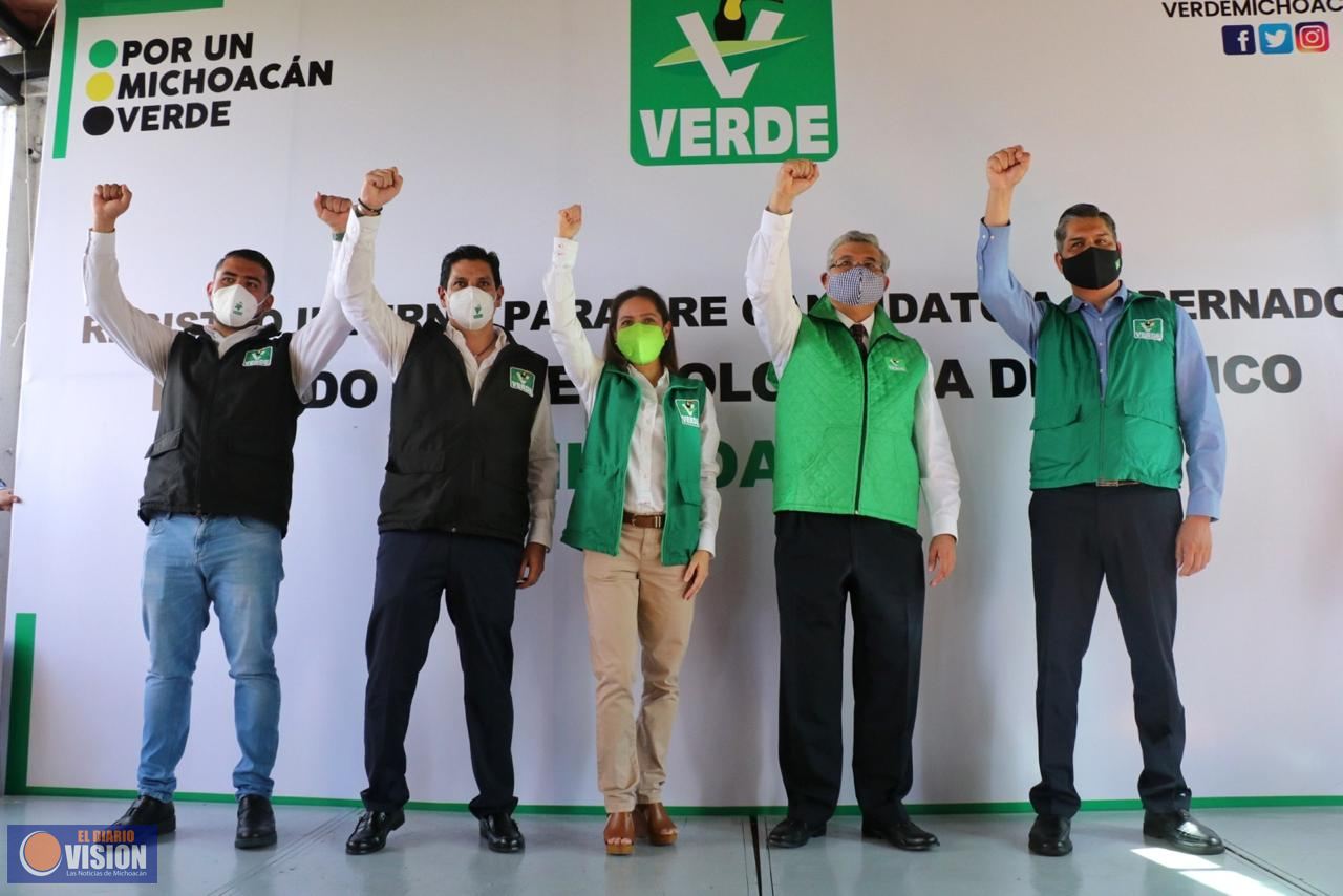Formaliza Juan Antonio Magaña de la Mora registro como precandidato a la gubernatura de Michoacán